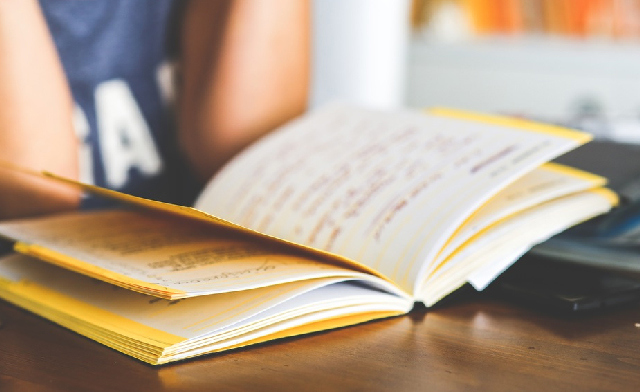 Ministerio emite nuevo reglamento de pensiones y matrículas en colegios  particulares y fiscomisionales.