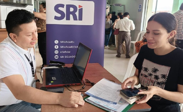 SRI habilita proyección de gastos personales para reducir el Impuesto a la Renta en 2026