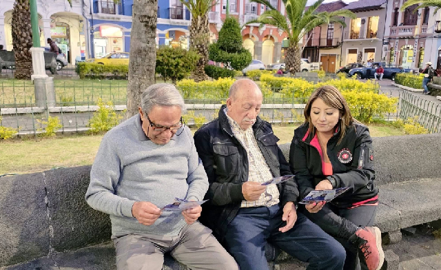 Emprende Rumiñahui se promociona puerta a puerta en Sangolquí
