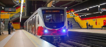 El Metro suspende operaciones por presunto sabotaje y colapsa la movilidad capitalina.