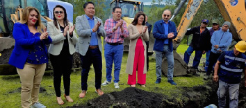 Colocación del primer tubo del proyecto Cóndor Machay en Rumipamba.