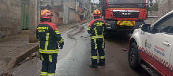Aluvión en Nueva Aurora, Guamaní, movilizó a equipos de emergencia