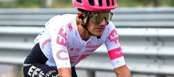 Richard Carapaz inició de buena manera el Giro de Italia