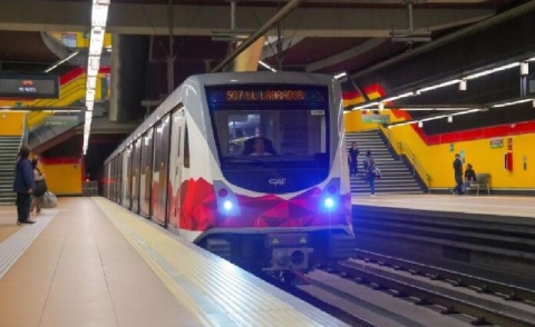 El Metro suspende operaciones por presunto sabotaje y colapsa la movilidad capitalina.